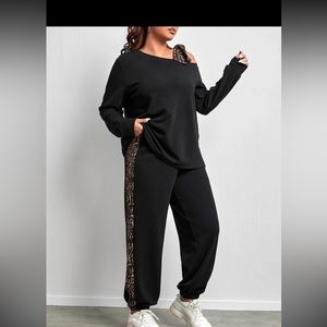 SHEIN 2 piece jogging set.
